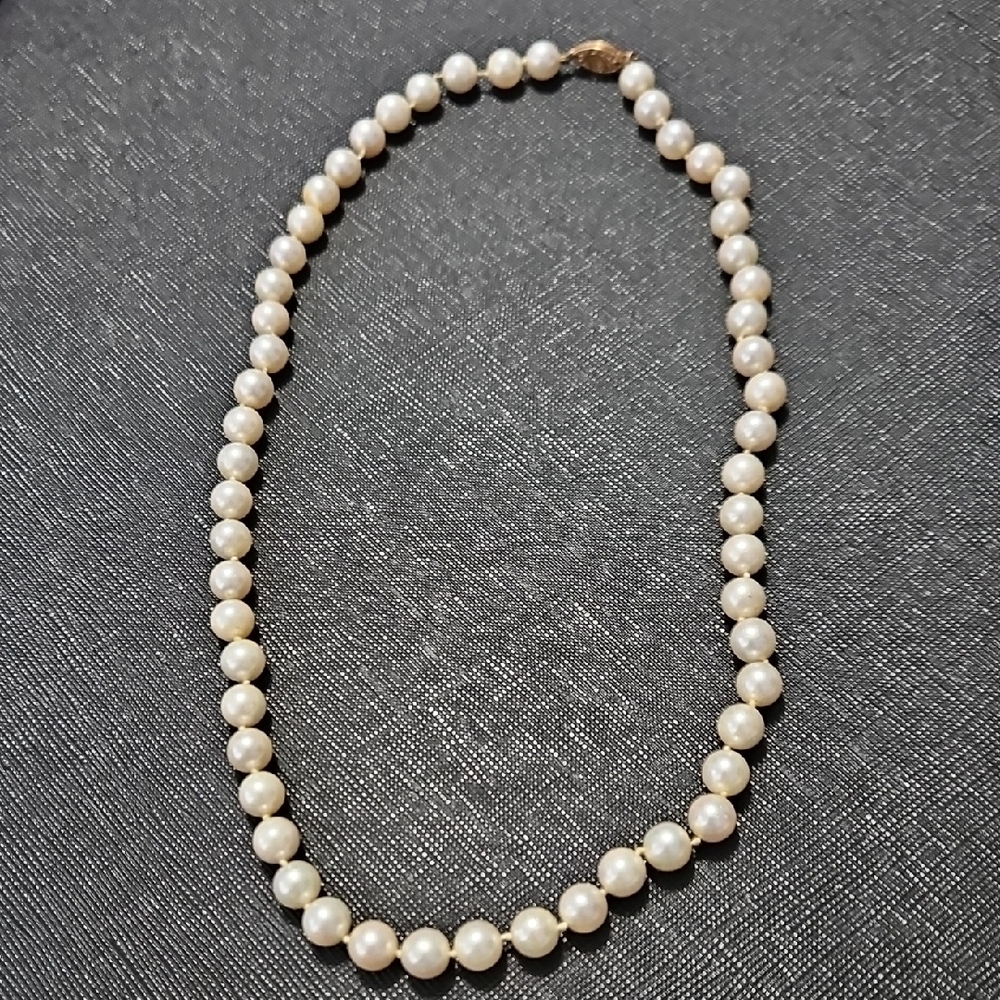 Vintage Stand Of Real Pearls Classic Pearl Necklace